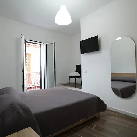 La Stradina * مولا دي باري