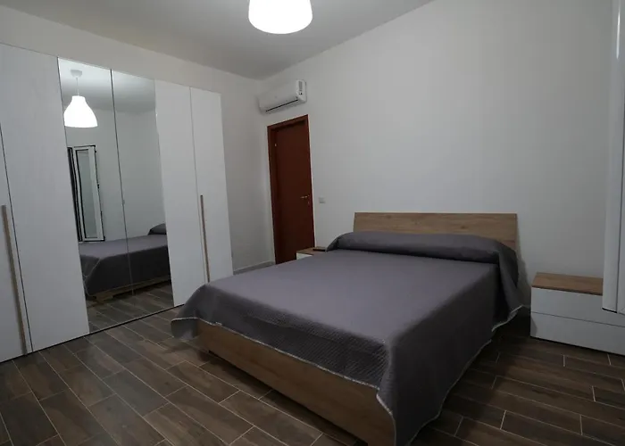 La Stradina モーラ・ディ・バーリ